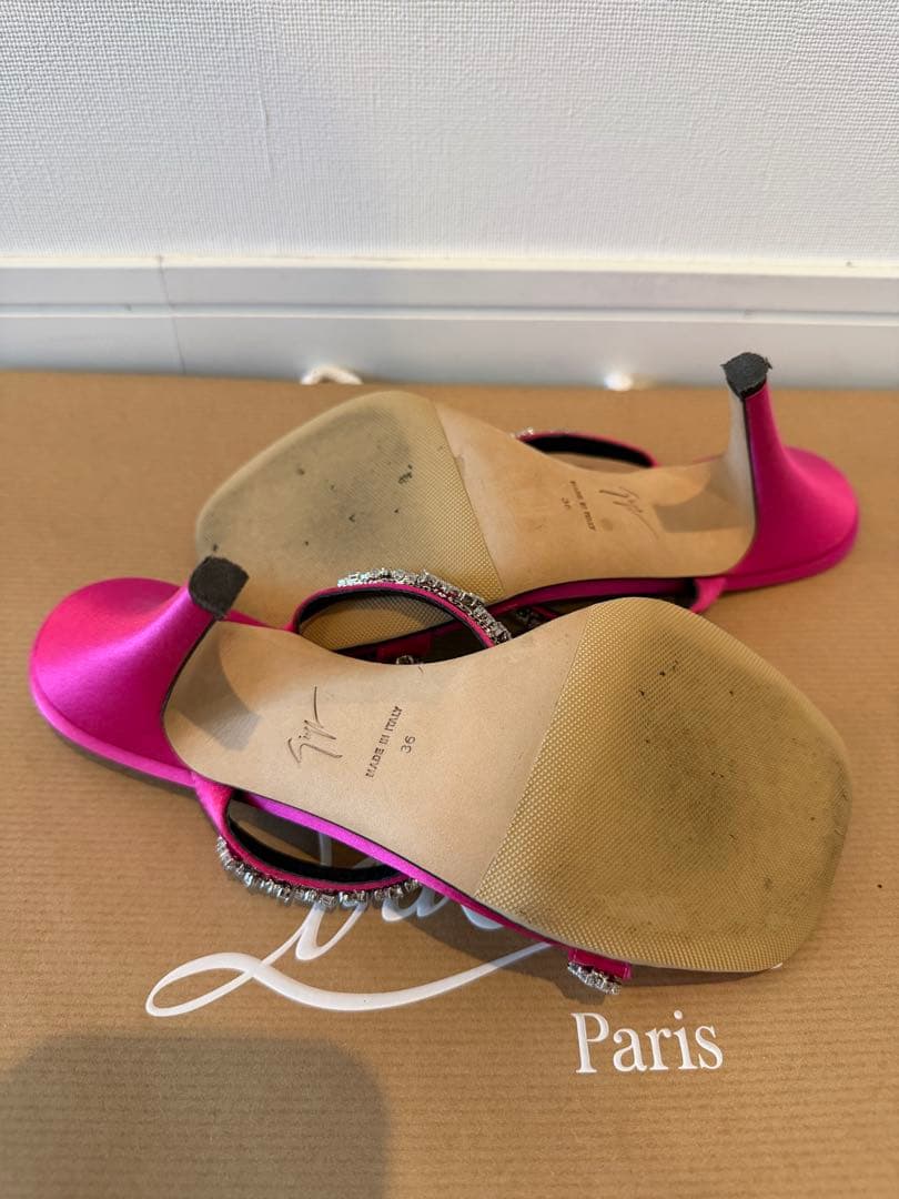 超美品！Giuseppe Zanotti ピンクサンダル36サイズ　サテン