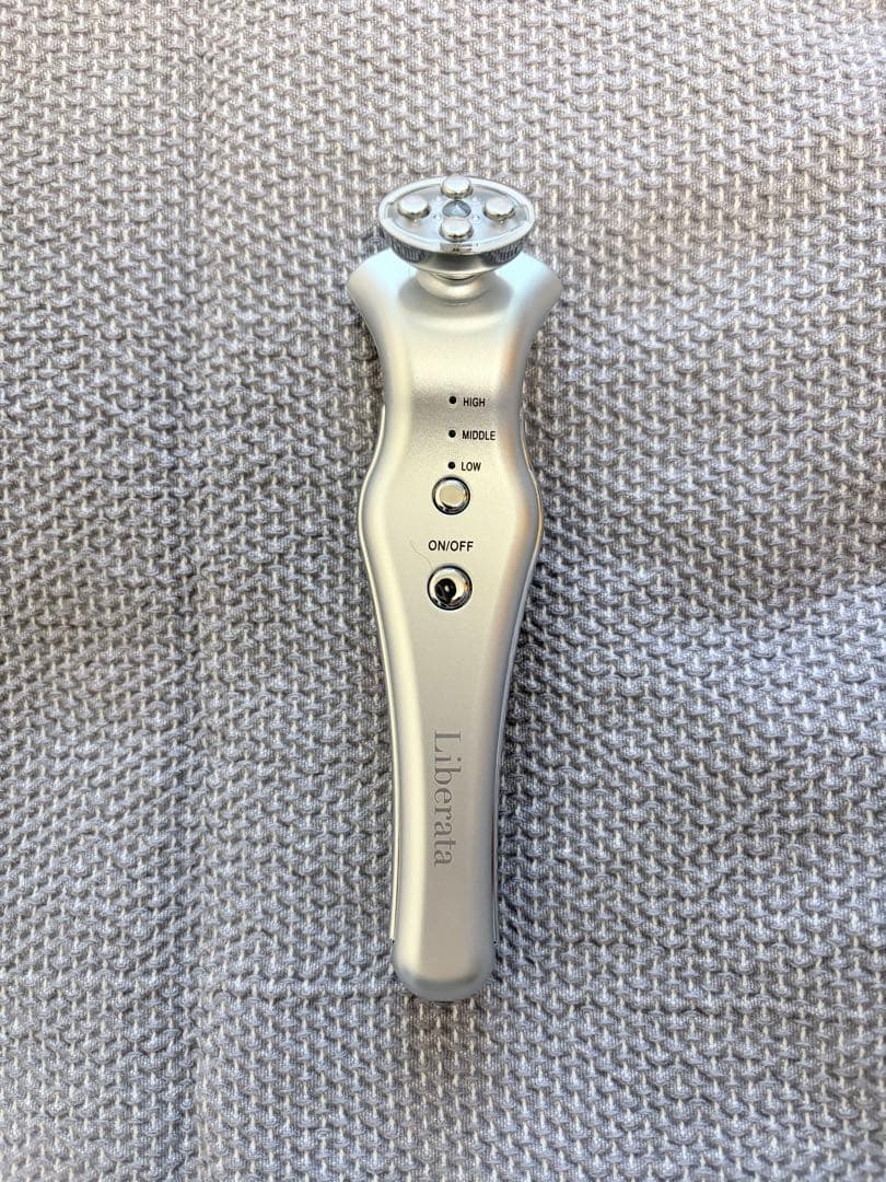 【美品】Liberata＜リベラータ＞ ララルーチュRF 美顔器