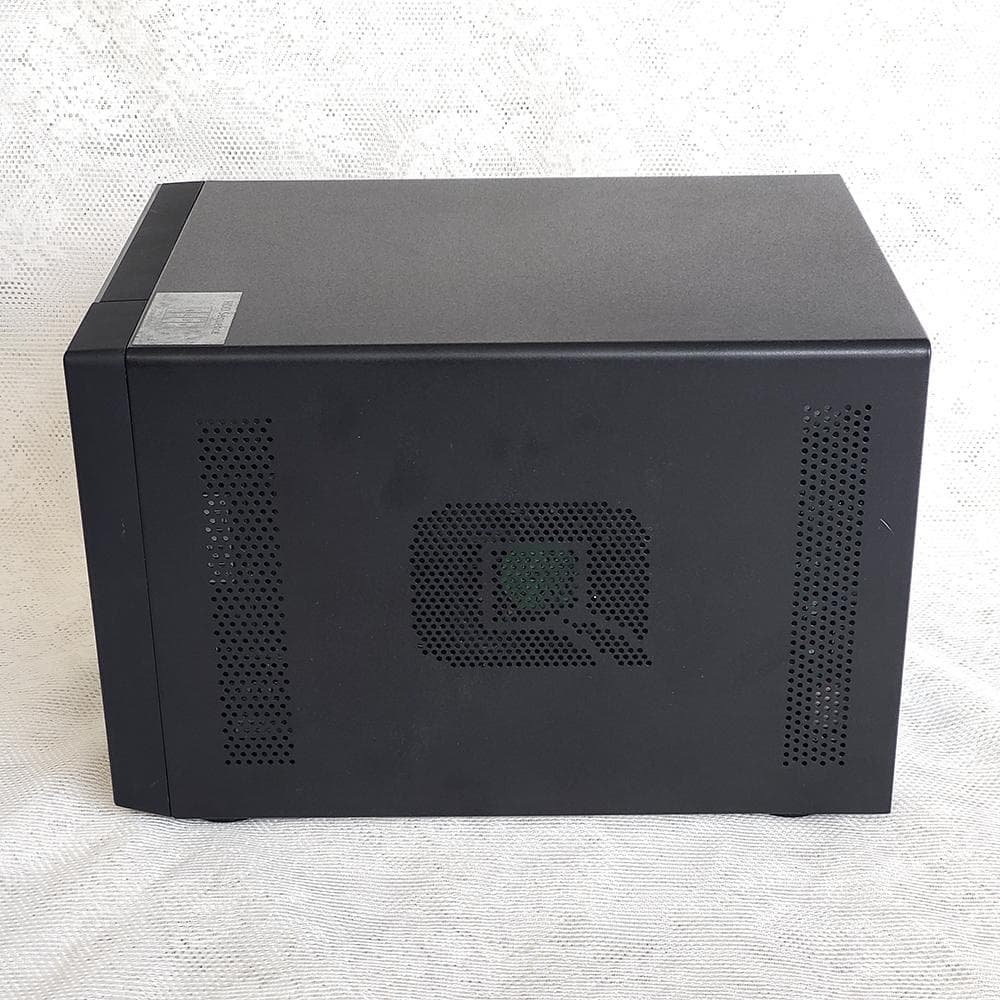 QNAP NAS TS-473 / メモリ 8GB / 10GbE LANカード