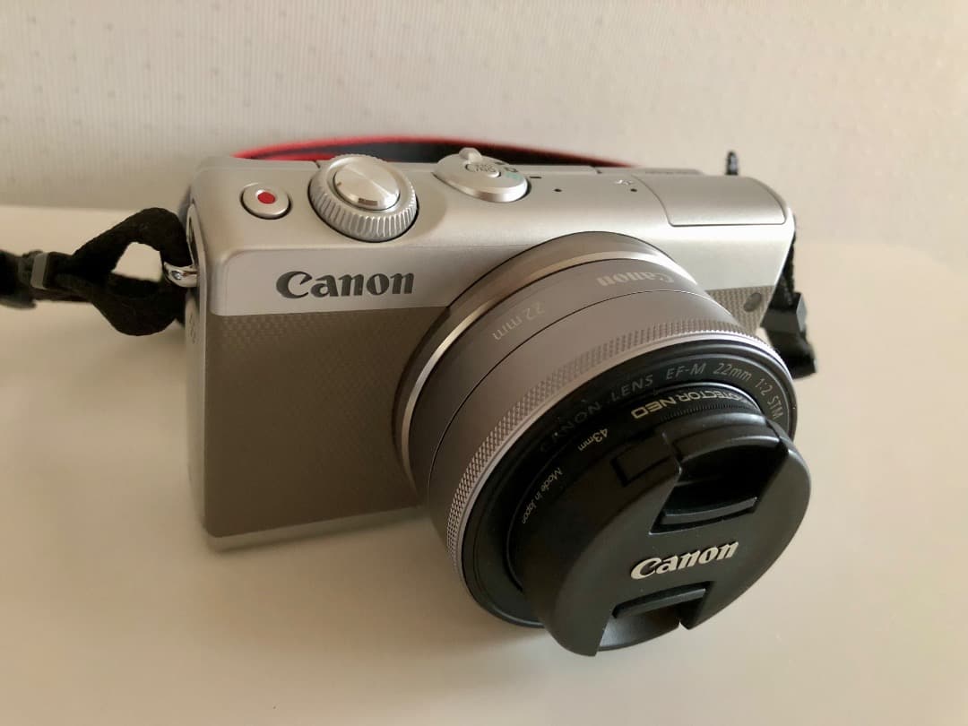 Canon EOS M100｟すぐに始められるカメラセット｠ミラーレス