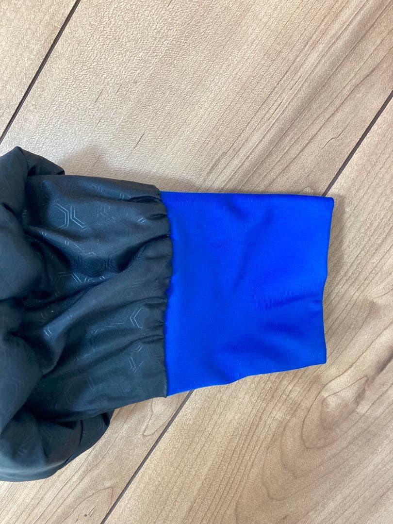 値下　アンダーアーマー ベンチコート SMサイズ 美品