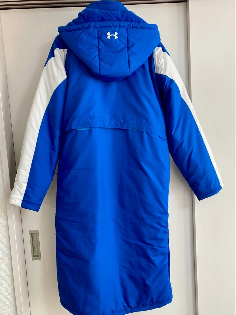値下　アンダーアーマー ベンチコート SMサイズ 美品