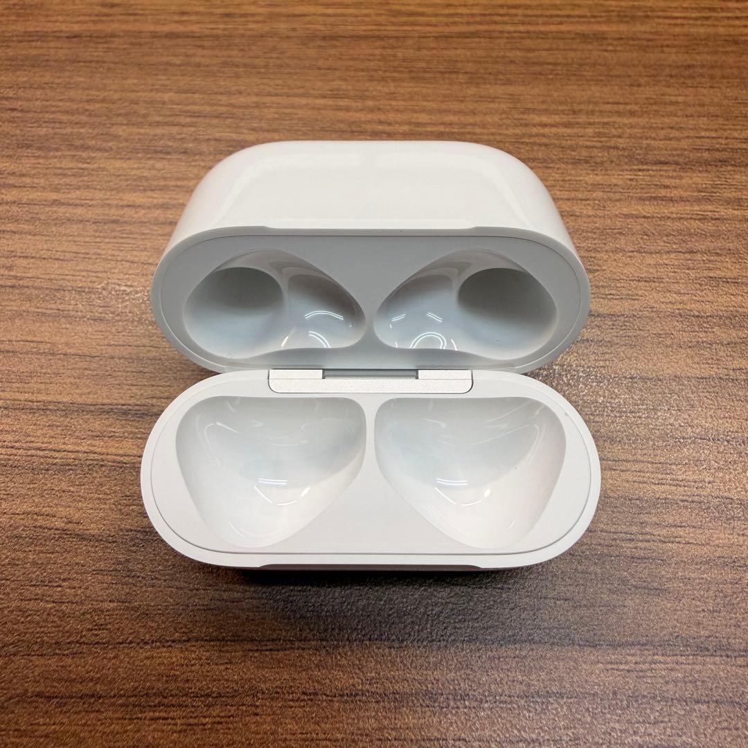 【美品】AirPods 4ノイキャン無し 本体【箱無し】