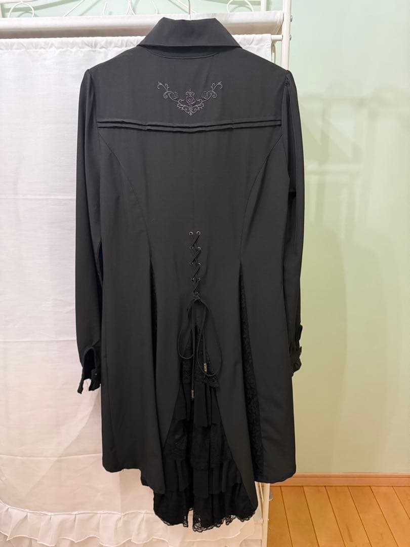 オッズオン　ozz on　ozz oneste　ゴシック　ブラウス　ジャボ　黒