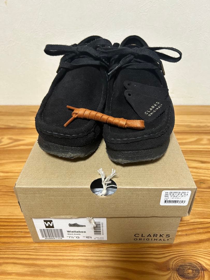 靴 Clarks Wallabee Black Suede