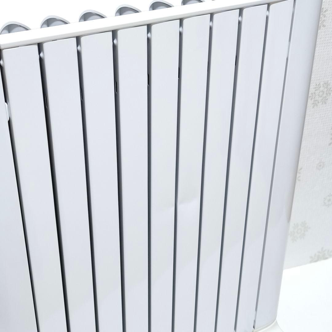 【匿名発送】デロンギ オイルヒーターRHJ65L0915　ホワイト