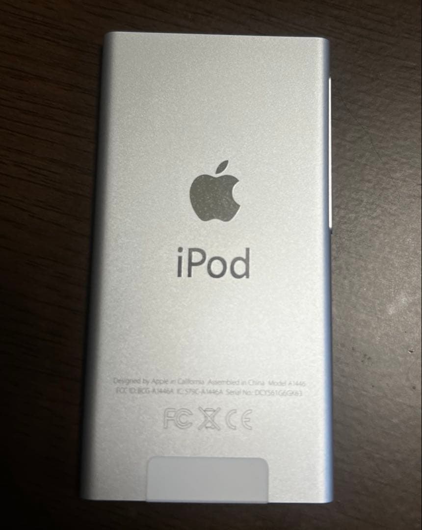 iPod nano 第7世代 16GB シルバー MKN22J A1446