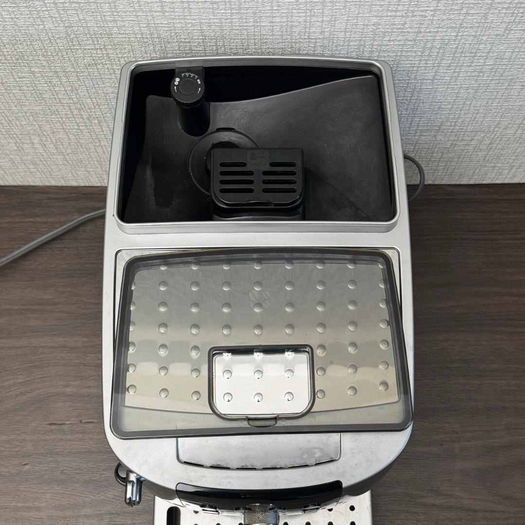 現行　デロンギ　マグニフィカS スマート ECAM25023 エスプレッソマシン