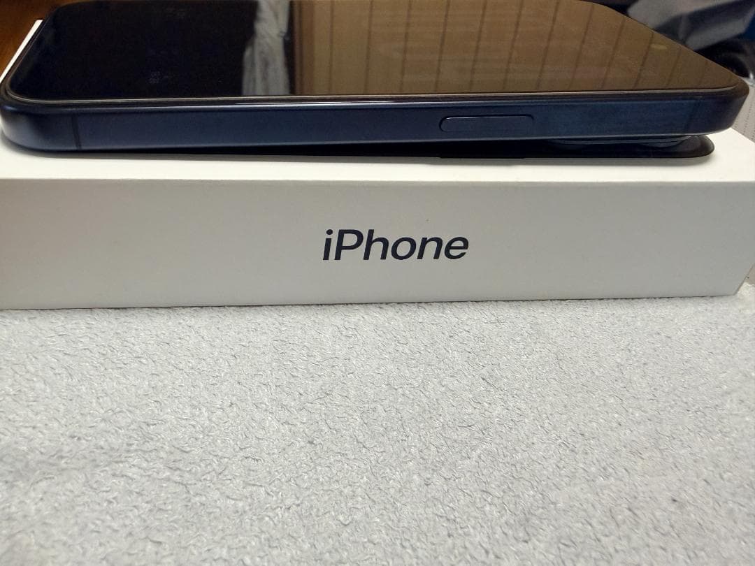 【美品】iPhone 15 Pro ブルー 256GB SIMフリー