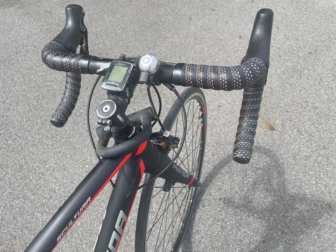 MERIDA SCULTURA 400 ロードバイク(メンテナンススタンド付き)