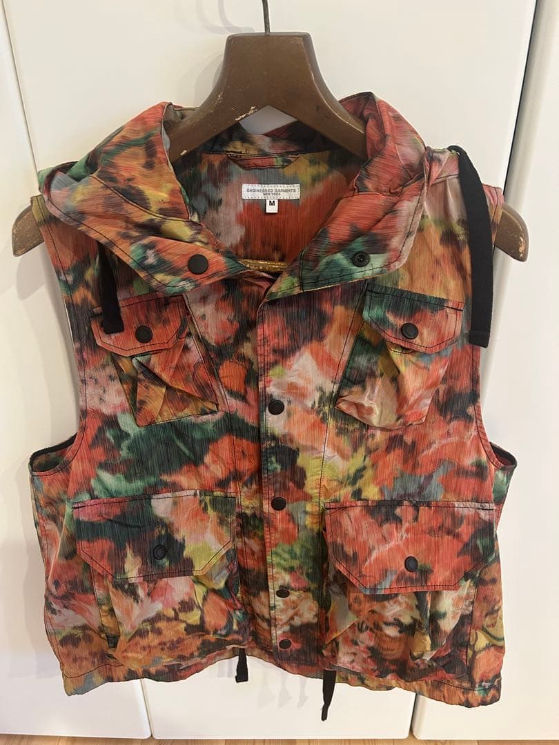 カモフラージュ ベスト Mサイズ フード付き