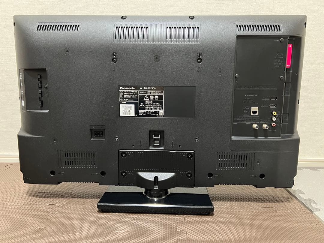 2019年製　Panasonic TH-32F300 32インチテレビ