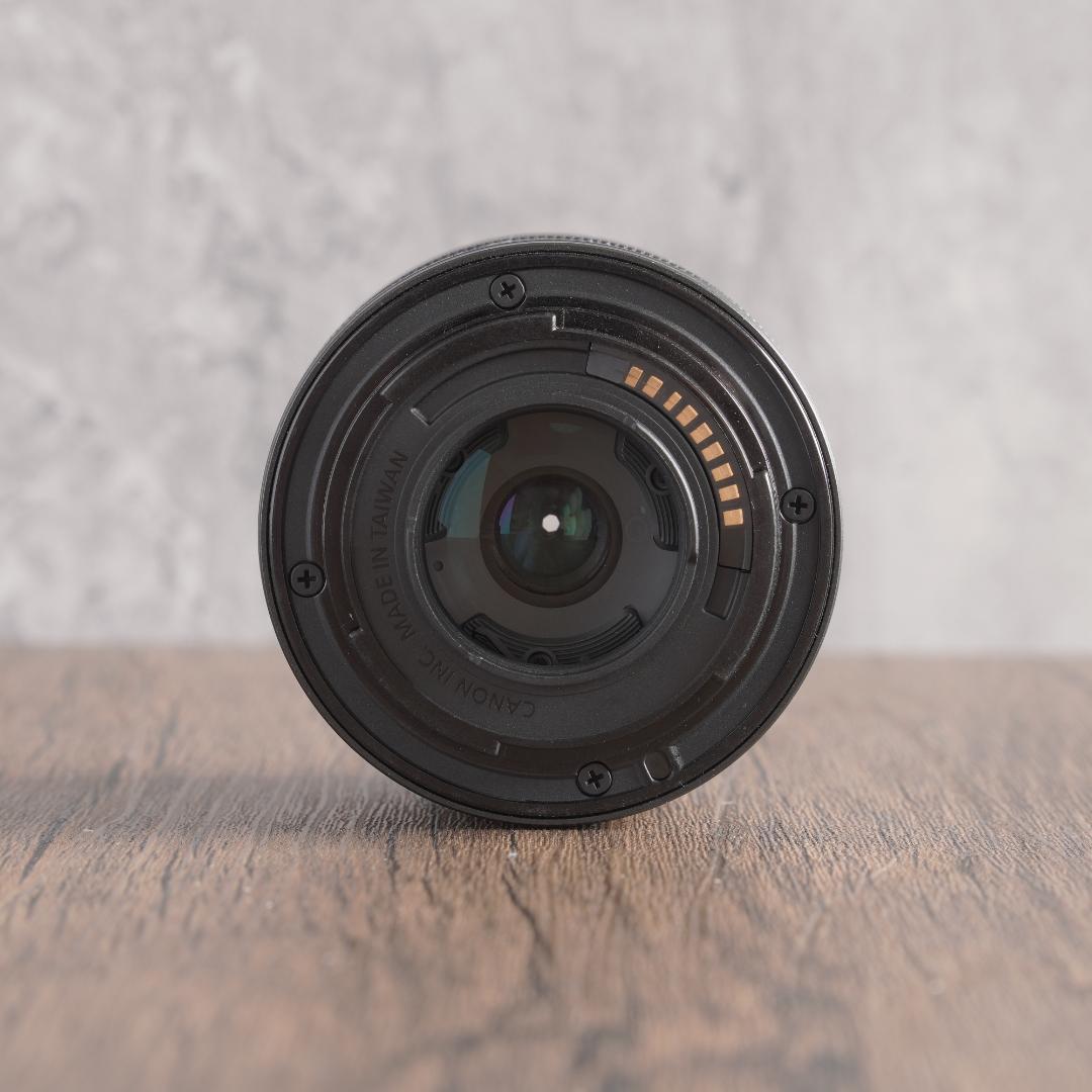 美品✨Wi-Fi✨自撮り✨ブラック✨Canon EOS Kiss M　838-1