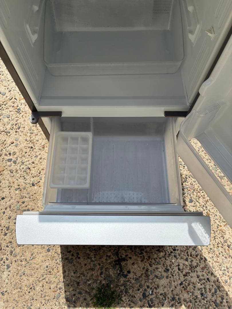 SHARP プラズマクラスター搭載冷蔵庫 137L (SJ-GD14C-C）