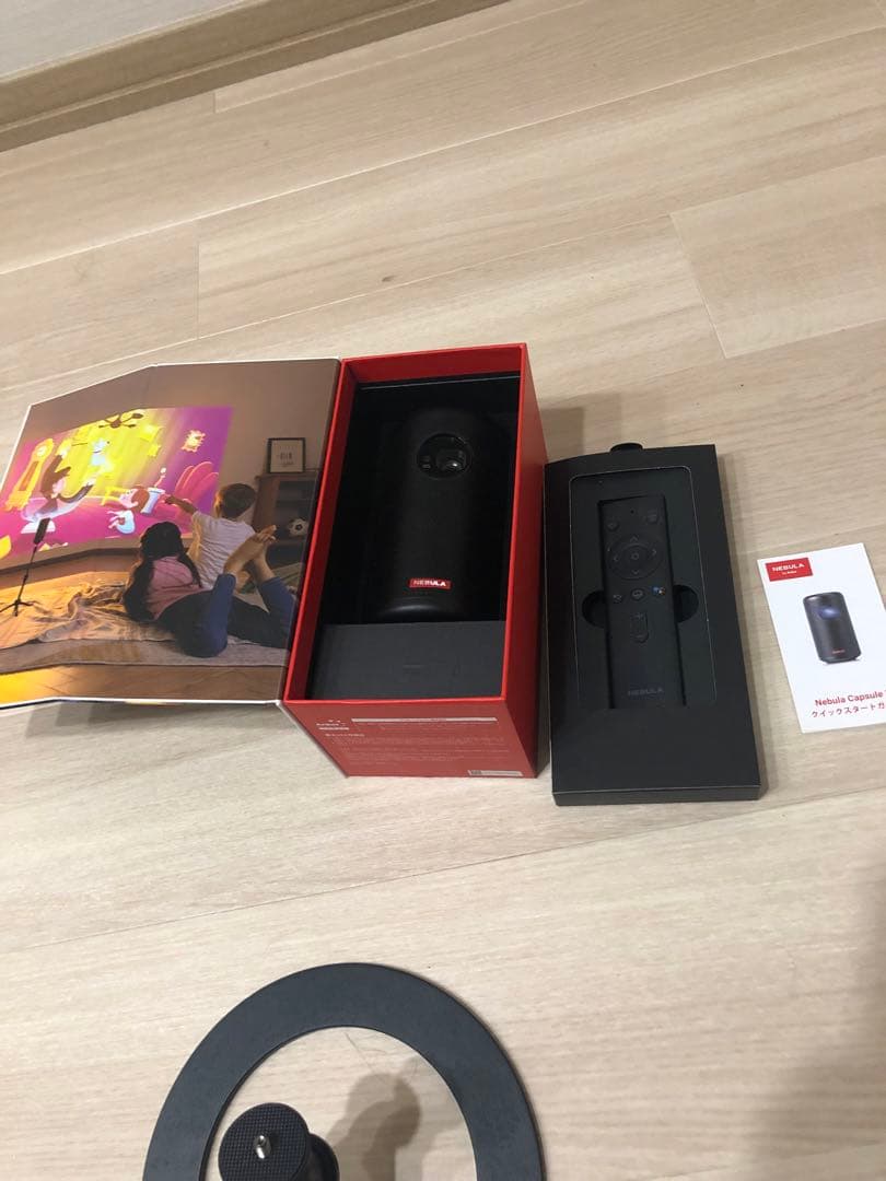 NEBULA Capsule II プロジェクター 本体　設置台付き