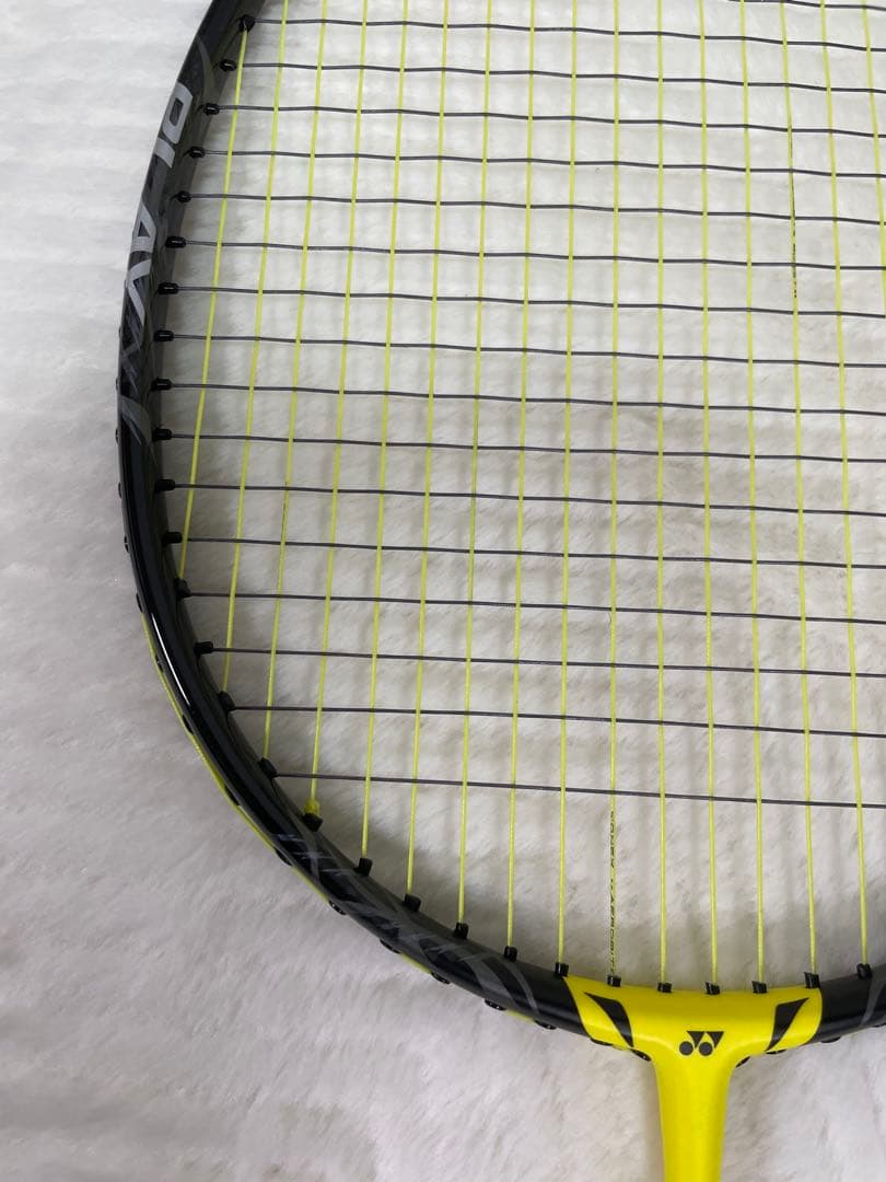バドミントンラケット　ナノフレア1000PLAY 美品　4UG5