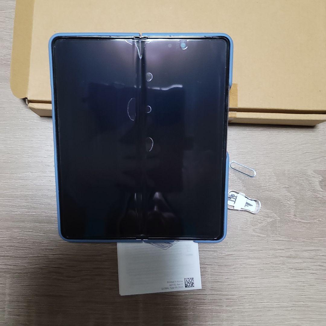 中古　Galaxyz　fold5 256GB docomo仕様