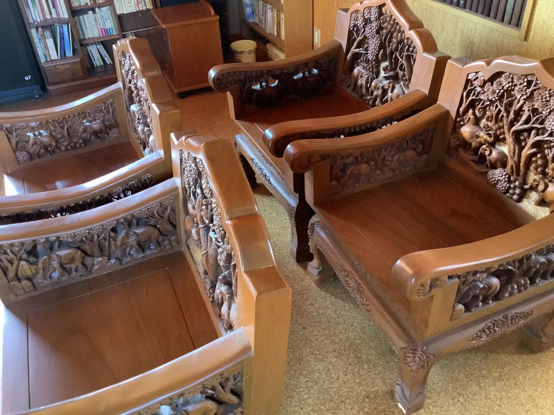 【重厚彫刻椅子】象の群れモチーフ　木製彫刻アームチェア 4脚セット 希少大型家具