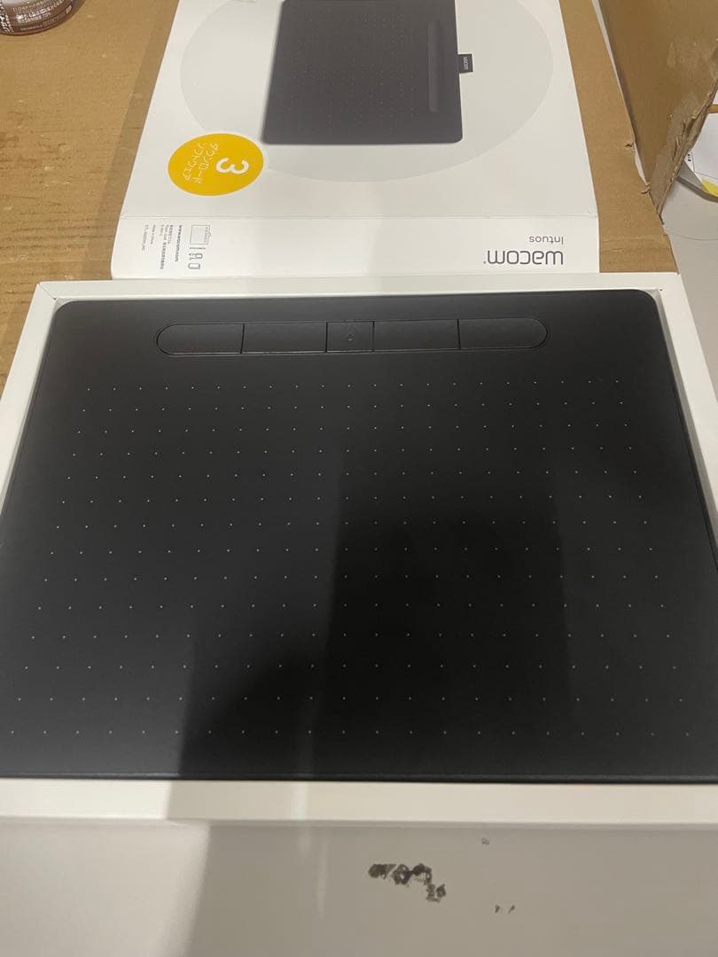 ワコム ペンタブレット Wacom Intuos Mediumワイヤレス