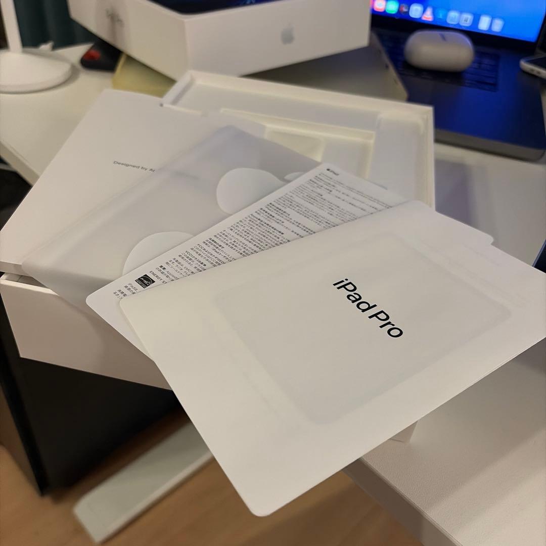 美品 iPad Pro 11インチ M1 第3世代 128GB シルバー