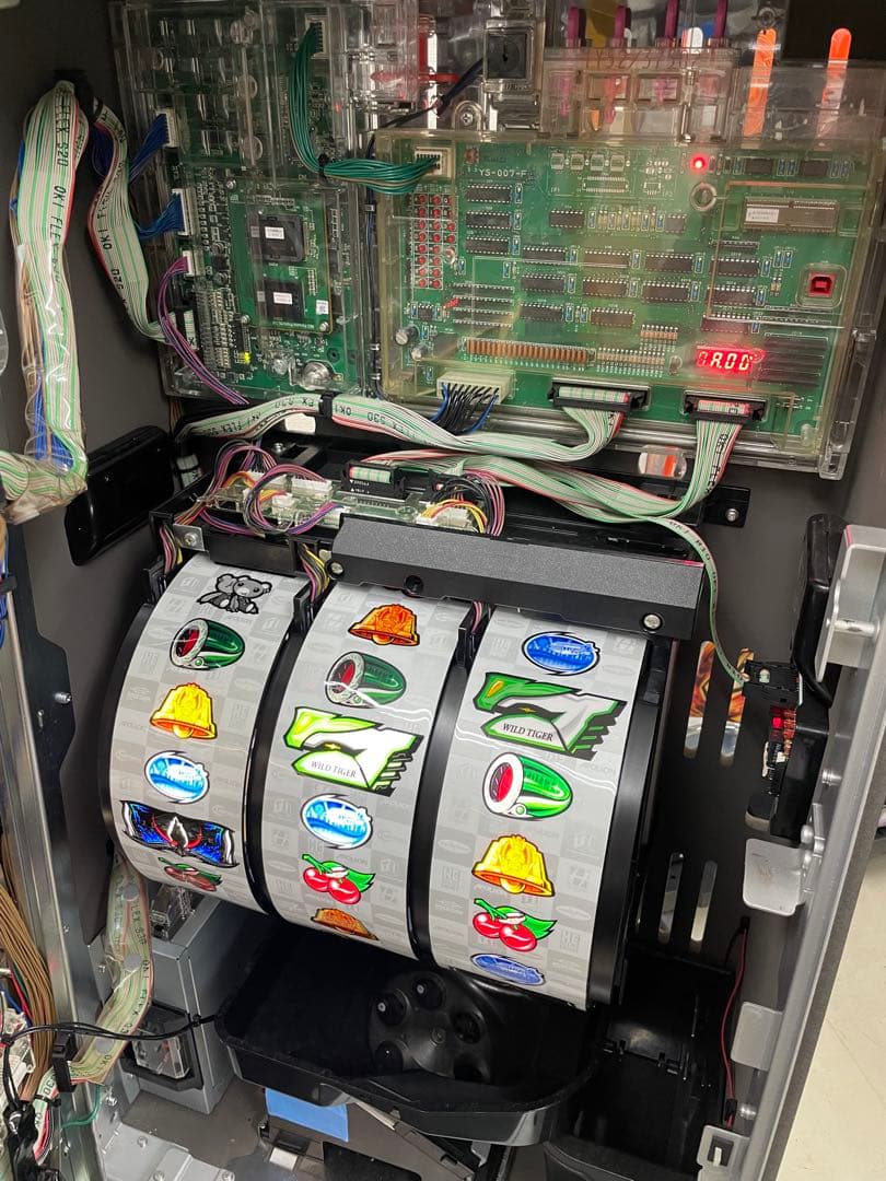 TIGER&BUNNY タイガー&バニー スロット　実機 不要機　動確済み