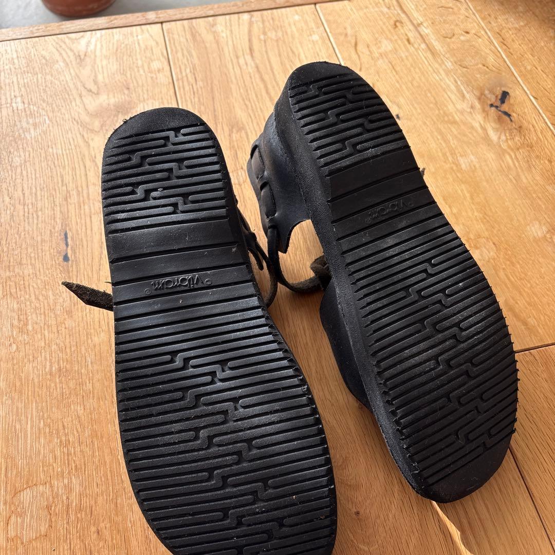 オーロラシューズ　ブラック8c ２５センチ