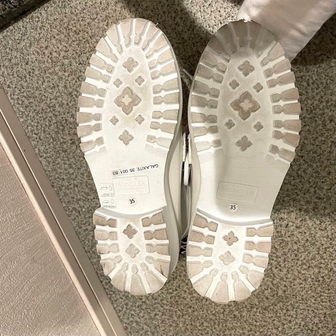 【最終値下げ】【数回のみ】MONCLER ブーツ 白