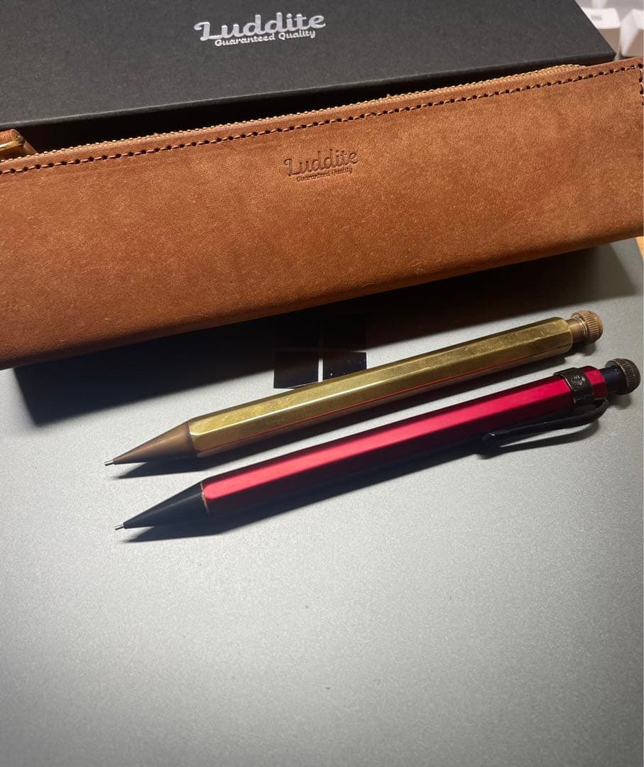 文房具まとめ売りおまけつき！(カヴェコスペシャルレッド　ラダイトトライテラル)