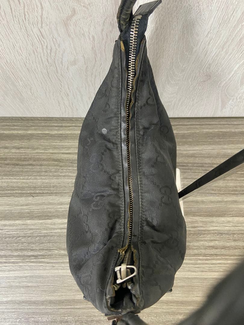 GUCCI トートバッグ GG柄　ナイロン　ブラック　手持ち　レザー