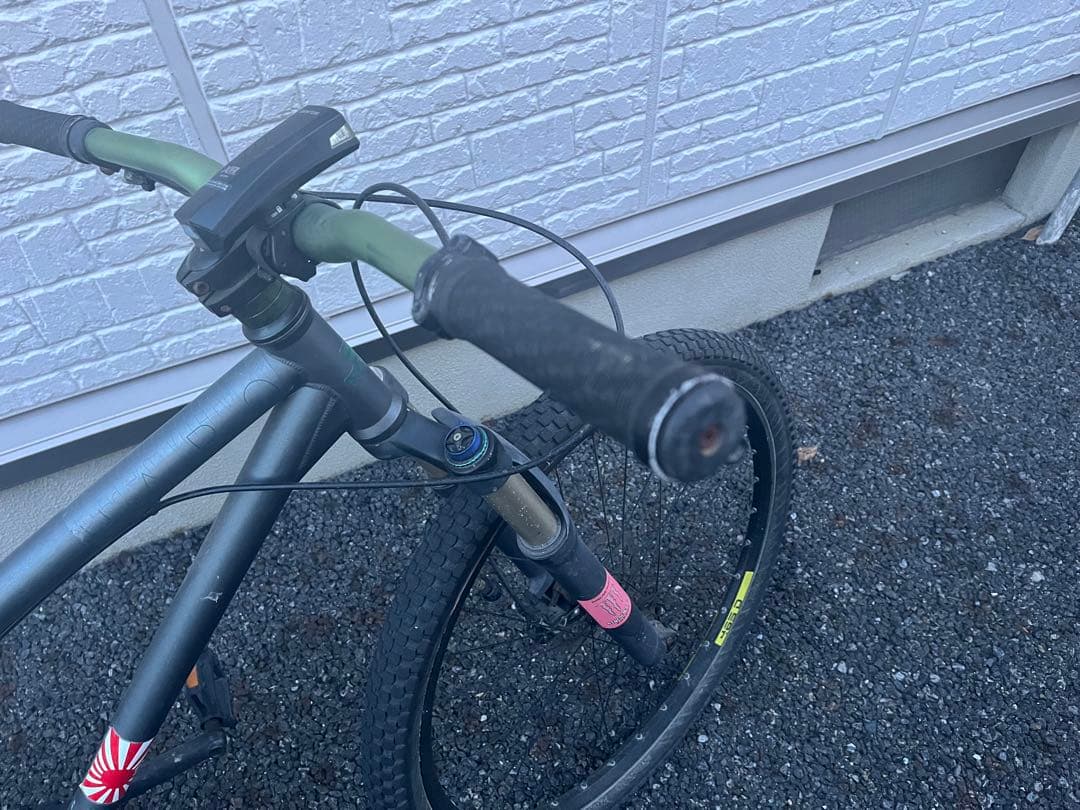 『直接お渡しできる方』グレー アルミ製 マウンテンバイク 26インチ