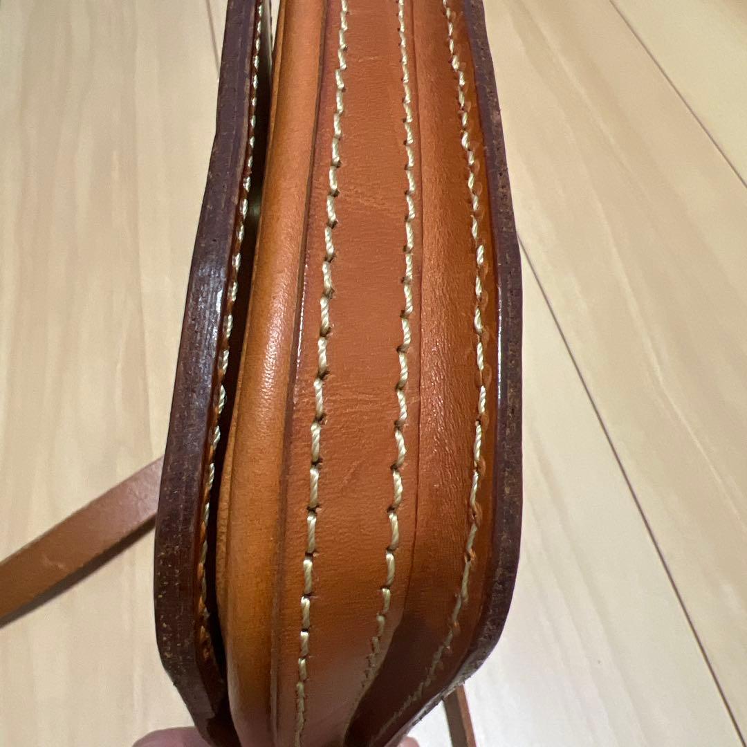 【美品】HERZ ヘルツ　鞄・カバン　ポシェット ショルダーバッグ