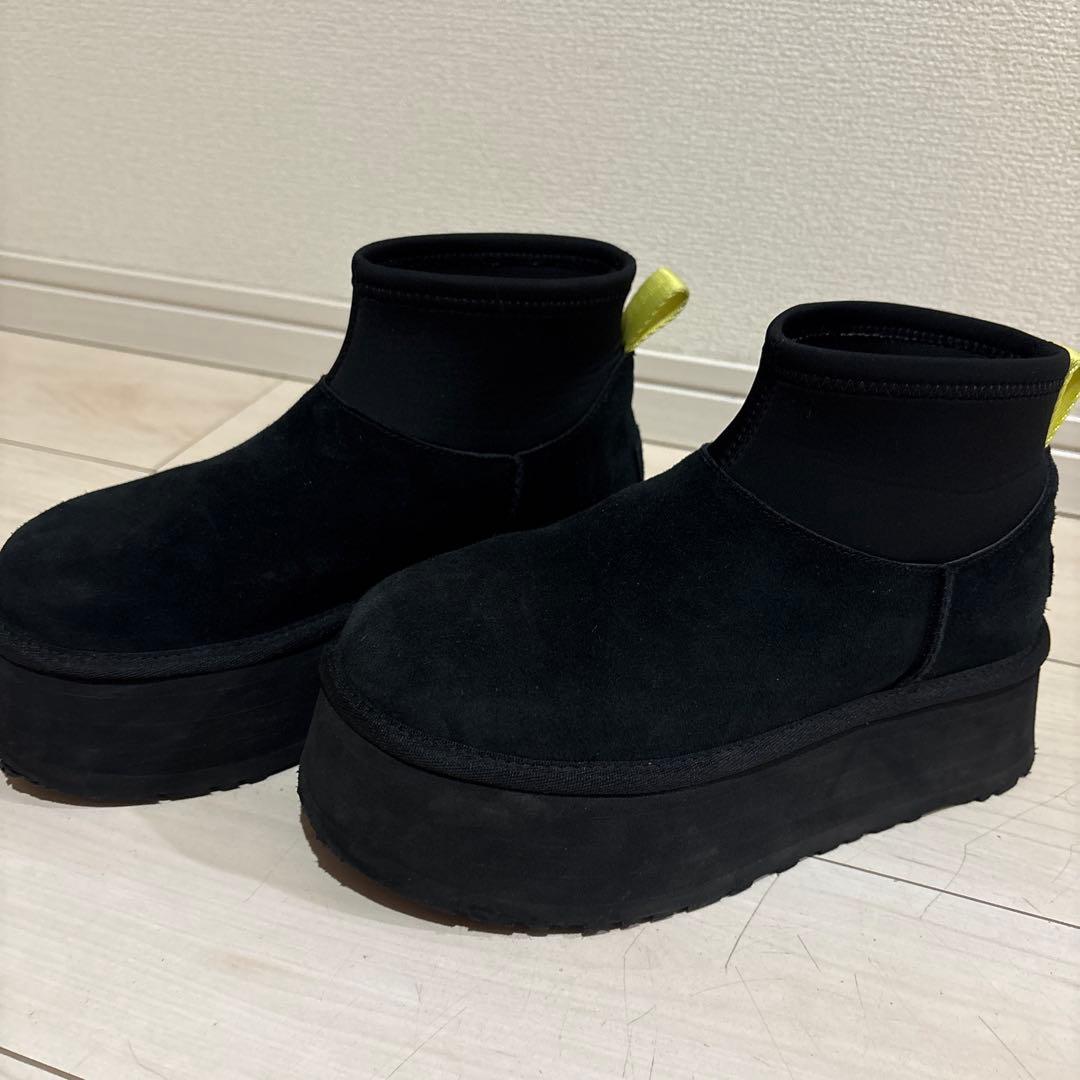 UGG ブラック ムートンブーツ　23㎝