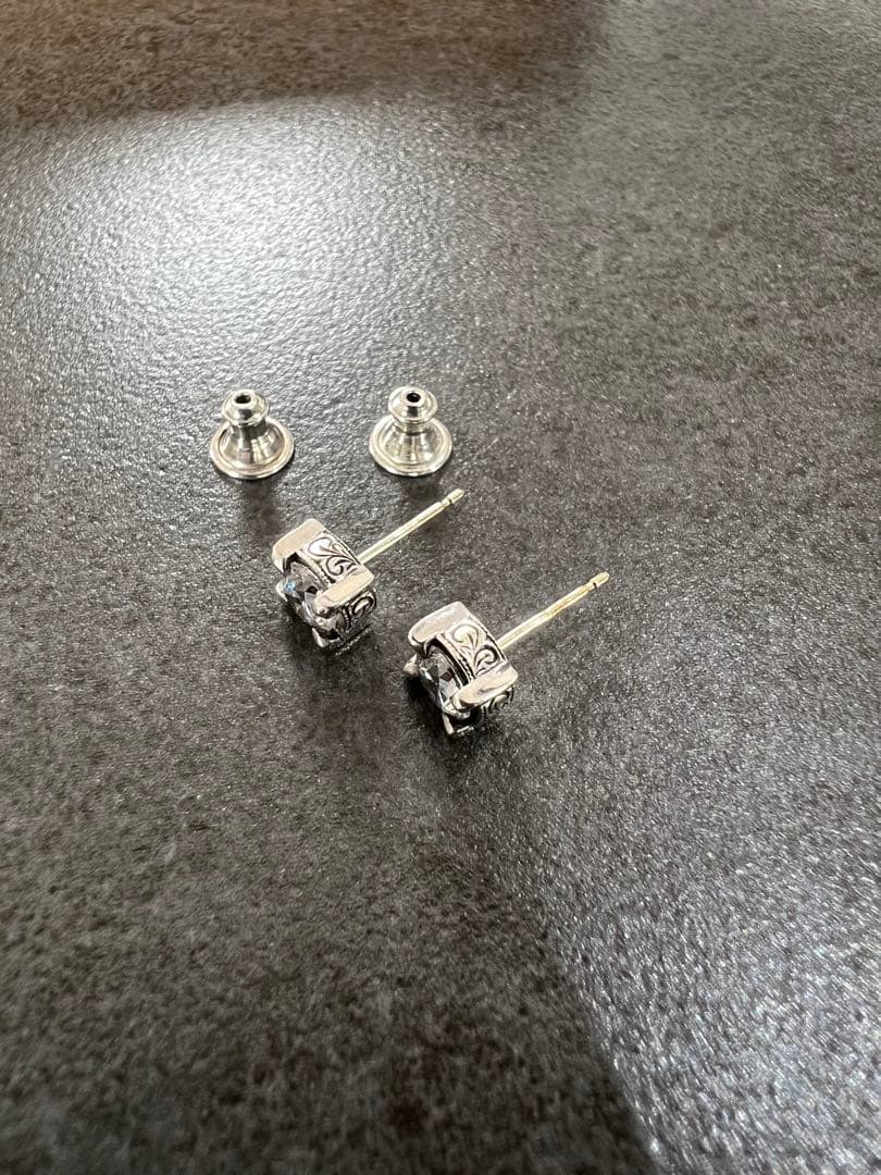 ANTIDOTE BUYERS CLUB ピアス　シルバー950 ジルコニア