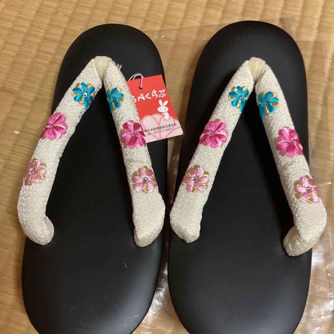 七五三 小柄七歳用フルセット帯幅14センチ　　草履21センチ