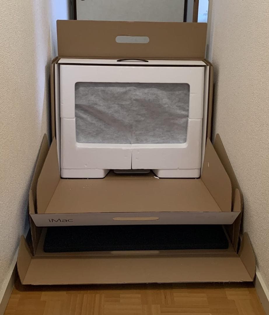 iMac Retina 5K, 27インチ/i9/32GB/SSD1TB