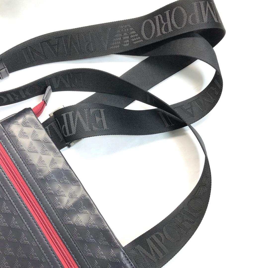 美品✨　EMPORIO ARMANI ショルダーバッグ　薄型　ブラック　レッド