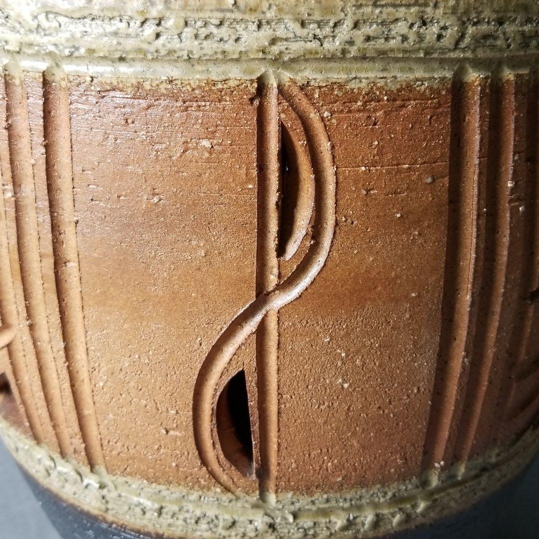 信楽焼 傘立て 灰釉彫壷 高さ４４cm