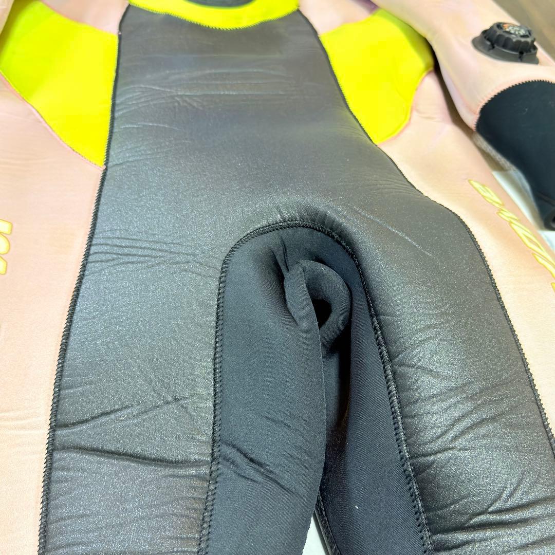 ワールドダイブ ダイビングスーツ ピンク 黒 ドライスーツ レディース