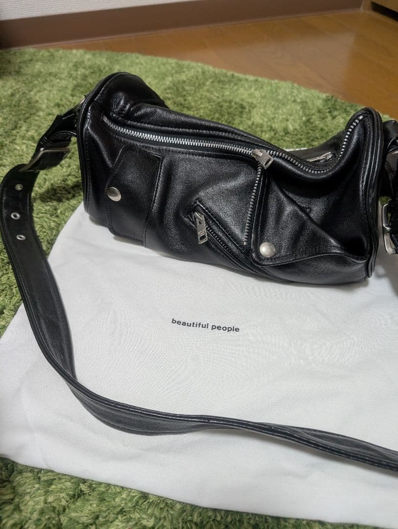 最終値下げ！beautifulpeople ラムレザーライダースシリンダーバッグ