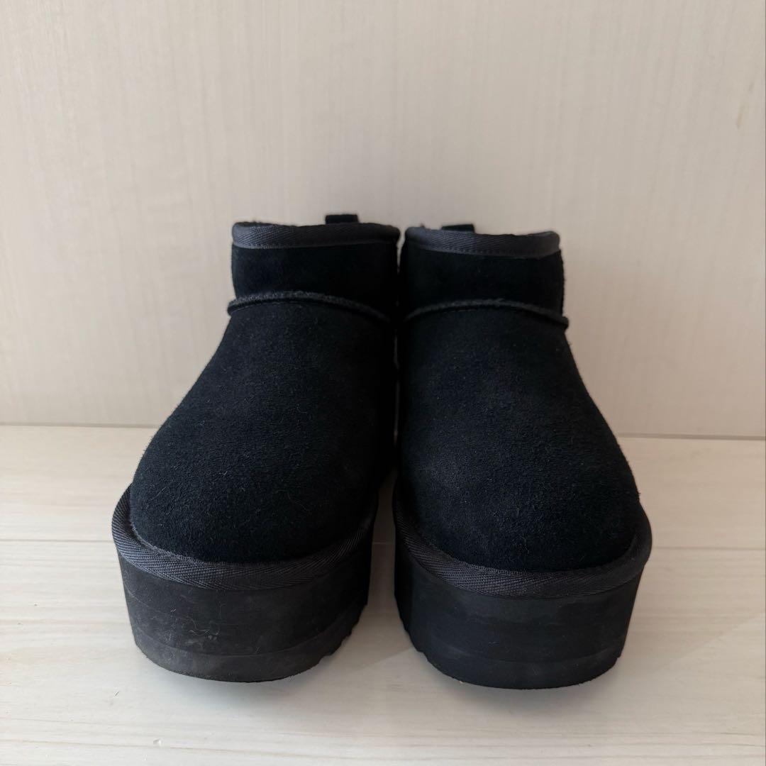 UGG アグ クラシック ウルトラ ミニ / ブラック 22cm