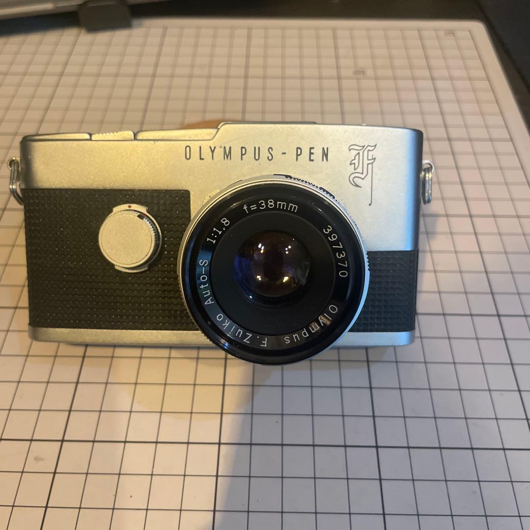 Olympus Pen F 一眼レフカメラ　ハーフサイズカメラ