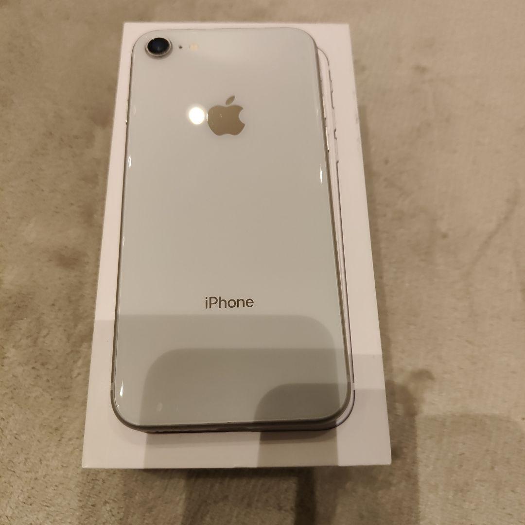 「美品」iPhone8　SIMロック解除済　画面割れなし