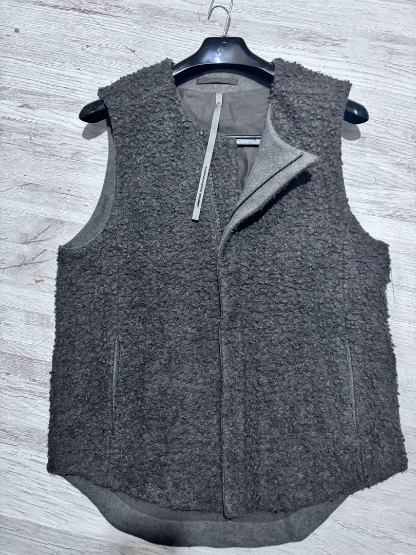 KAZUYUKI KUMAGAI フリースベスト グレー　スイス製riri