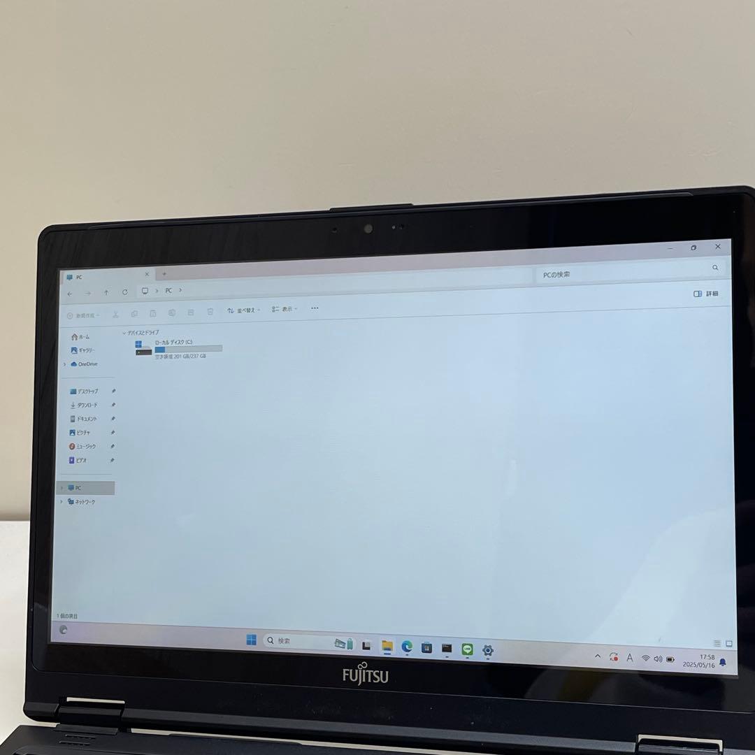 #862 富士通 P727/R i7-7500U 8Gb SSD256Gb