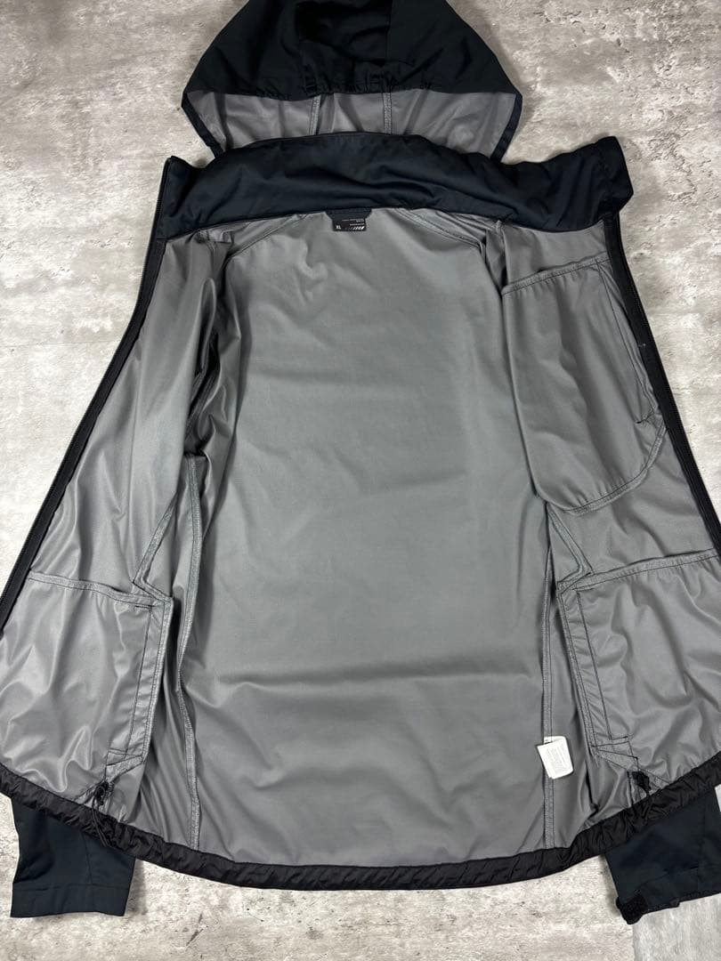 OAKLEY “SOFT SHELL JACKET” TECH