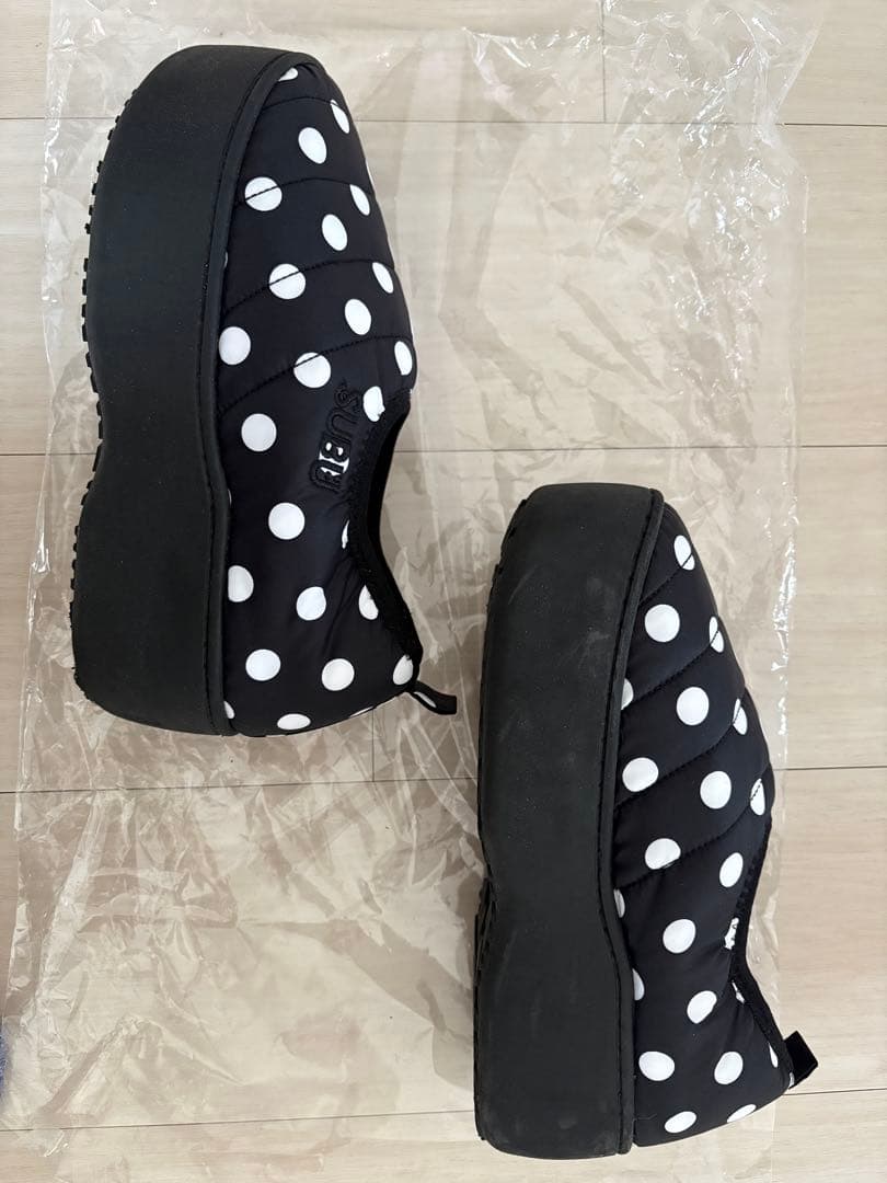 【SUBU】厚底サンダル 水玉模様