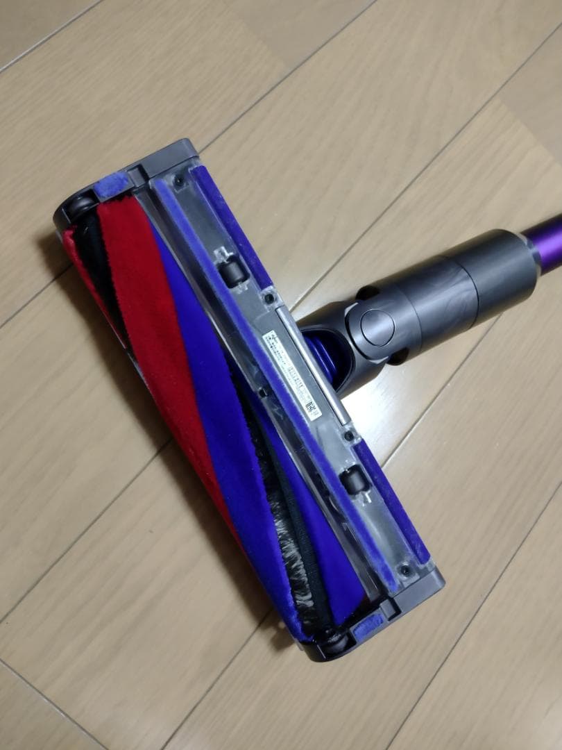 ダイソン★digital slim★SV18★バッテリー新品同等★スタンド付き①