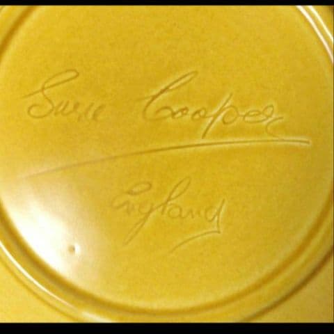 超レアー、スージークーパー、アールデコ、彫り物プレート、ビスケットカラー