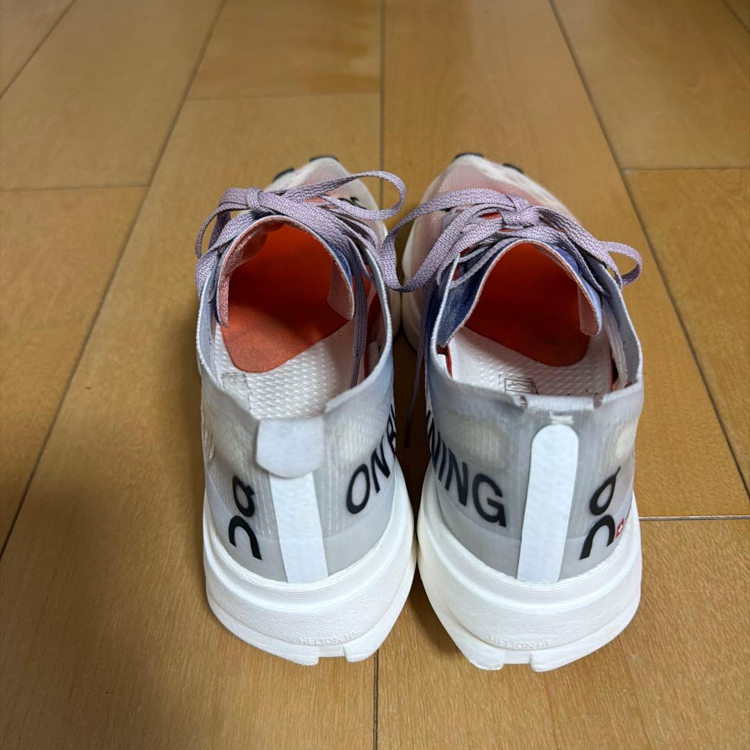 Onクラウドブルームストライク　23センチ 美品