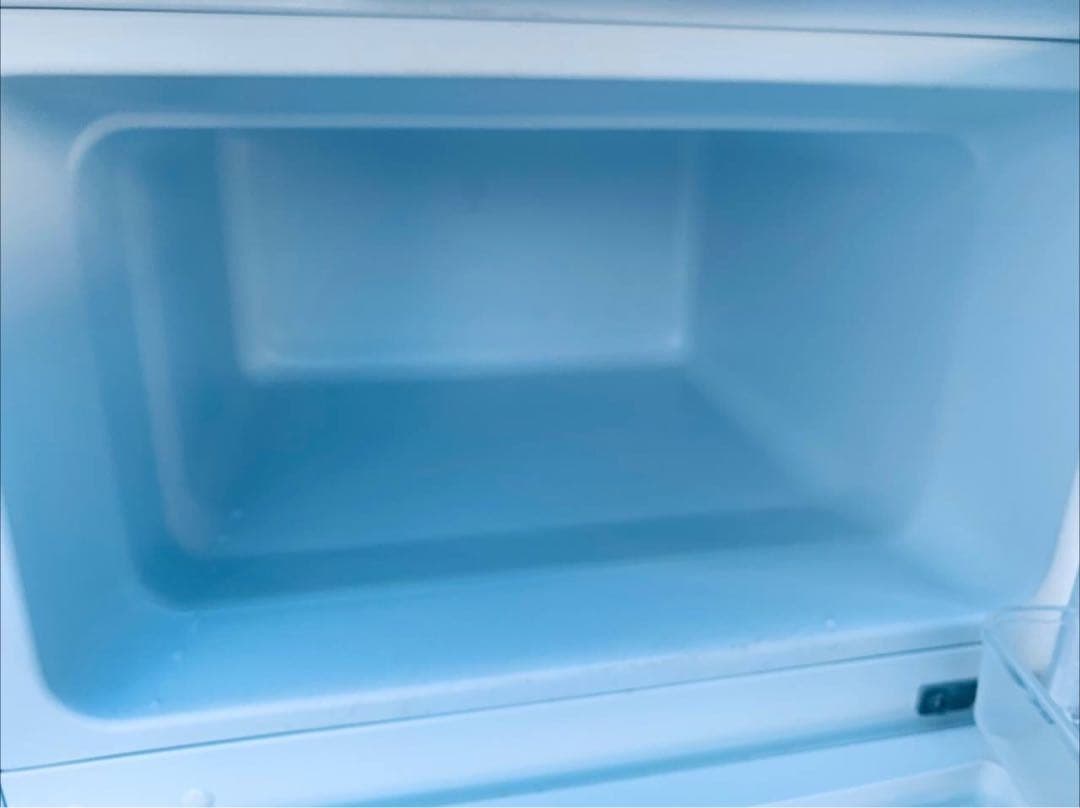 ♦ユーイング ノンフロン冷凍冷蔵庫【2018年製】UR-D90J